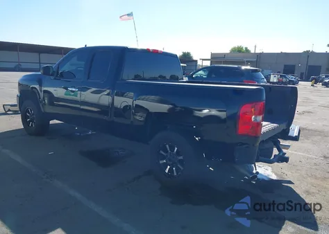 2010 Chevrolet Silverado 1500 Ls из США, поврежденный, VIN 1GCSCREA2AZ187079